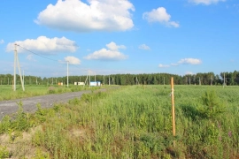 Два угловых участка в Атлетике